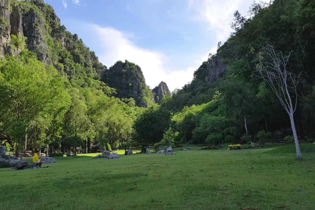 OYO 587 Baan Taklom Chomtalay Hotel Cha-Am Bagian luar foto