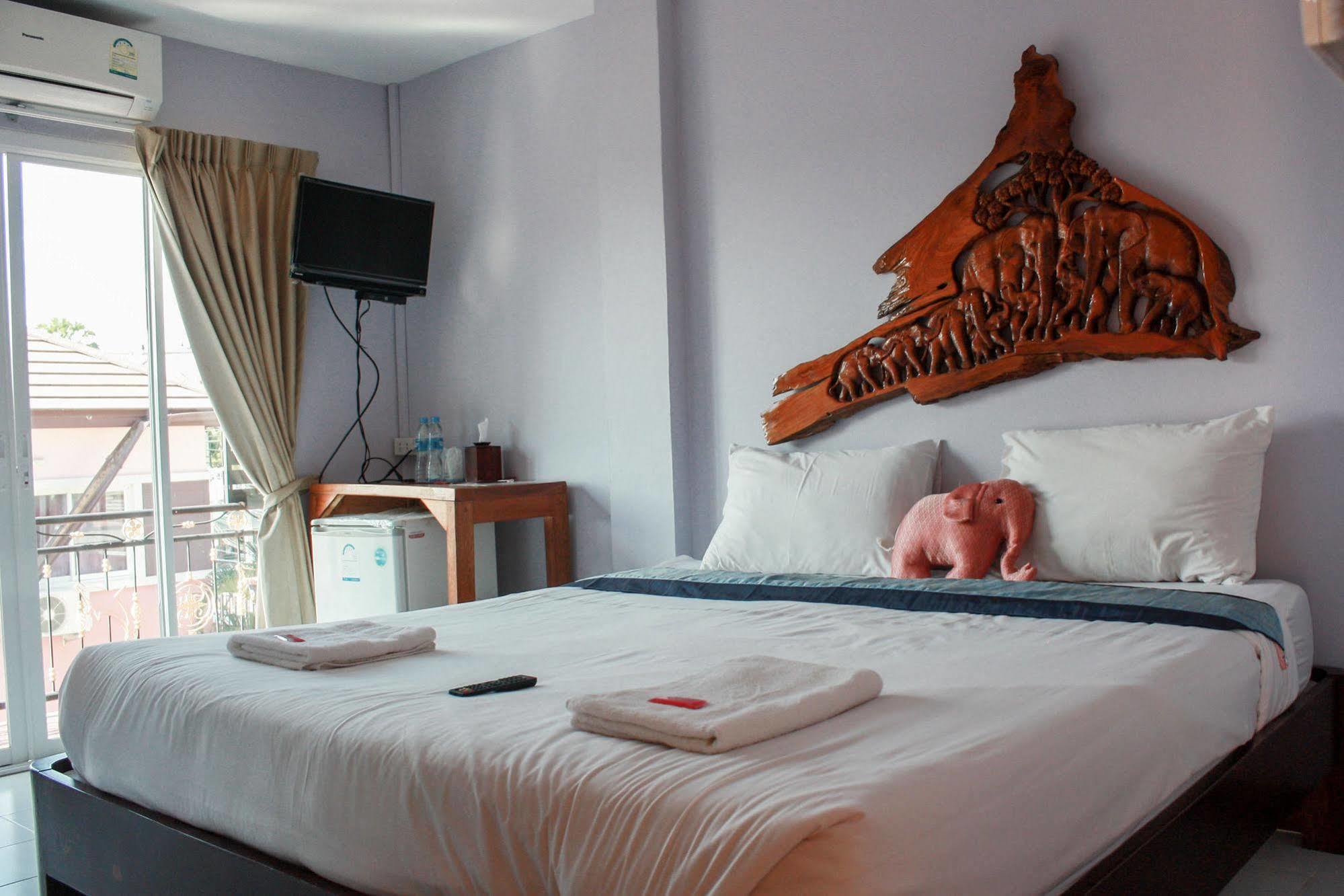 OYO 587 Baan Taklom Chomtalay Hotel Cha-Am Bagian luar foto